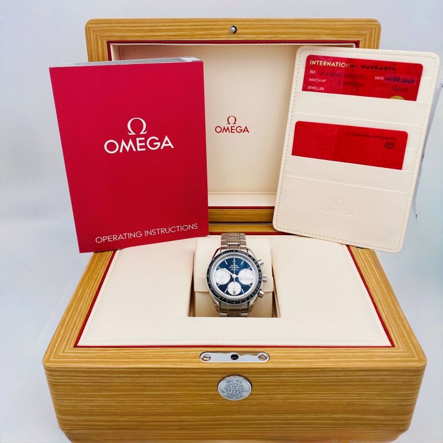 Omega Speedmaster Racing Master Cronometro