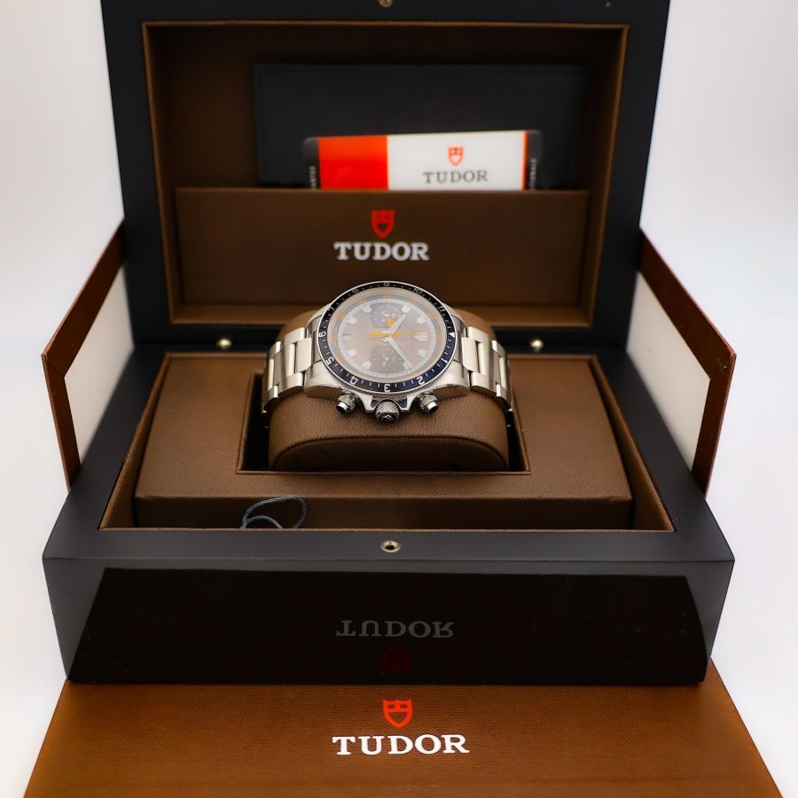 Tudor Black Bay Chrono Referenza 70330N-0001 - Acciaio, Quadrante Nero, 41mm (Anno 2016)