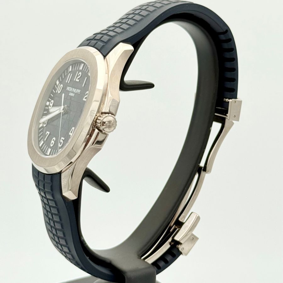 Patek Philippe Aquanaut 5168G-001