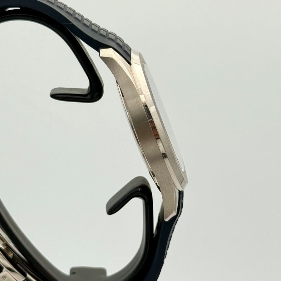 Patek Philippe Aquanaut 5168G-001