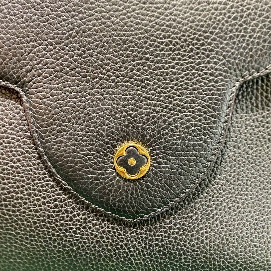 Borsa Louis Vuitton Capucines MM in Pelle Taurillon