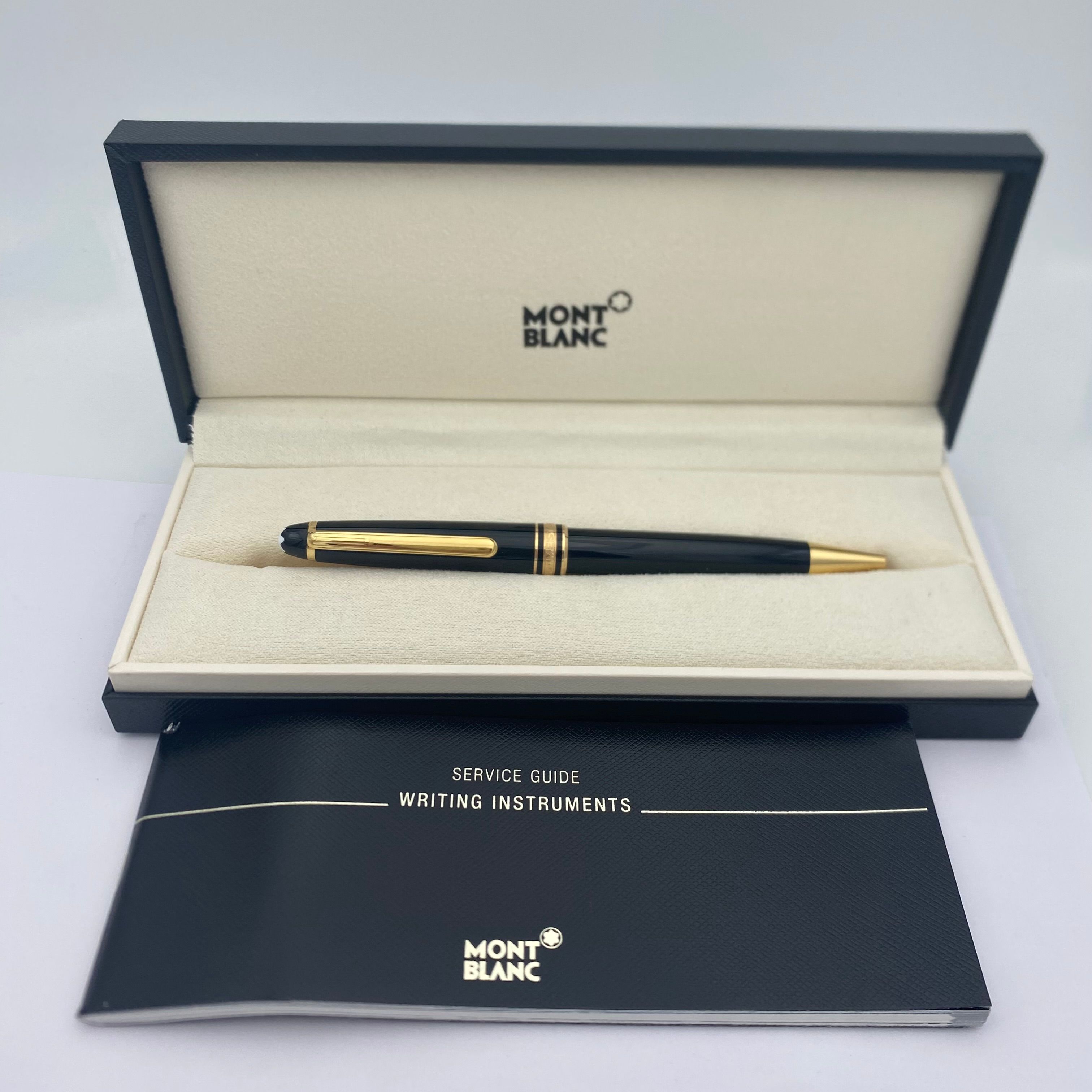 Montblanc Meisterstück Classique Rollerball Nera con Dettagli Dorati