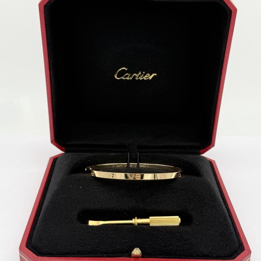Bracciale Cartier LOVE Piccolo in Oro Giallo 18kt, Misura 17, Pari al Nuovo (Anno 2019)