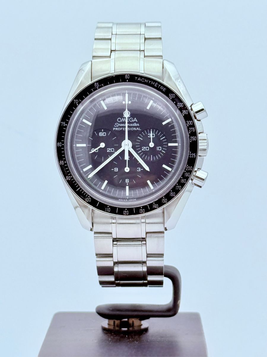 Omega Speedmaster Professional "Moonwatch"