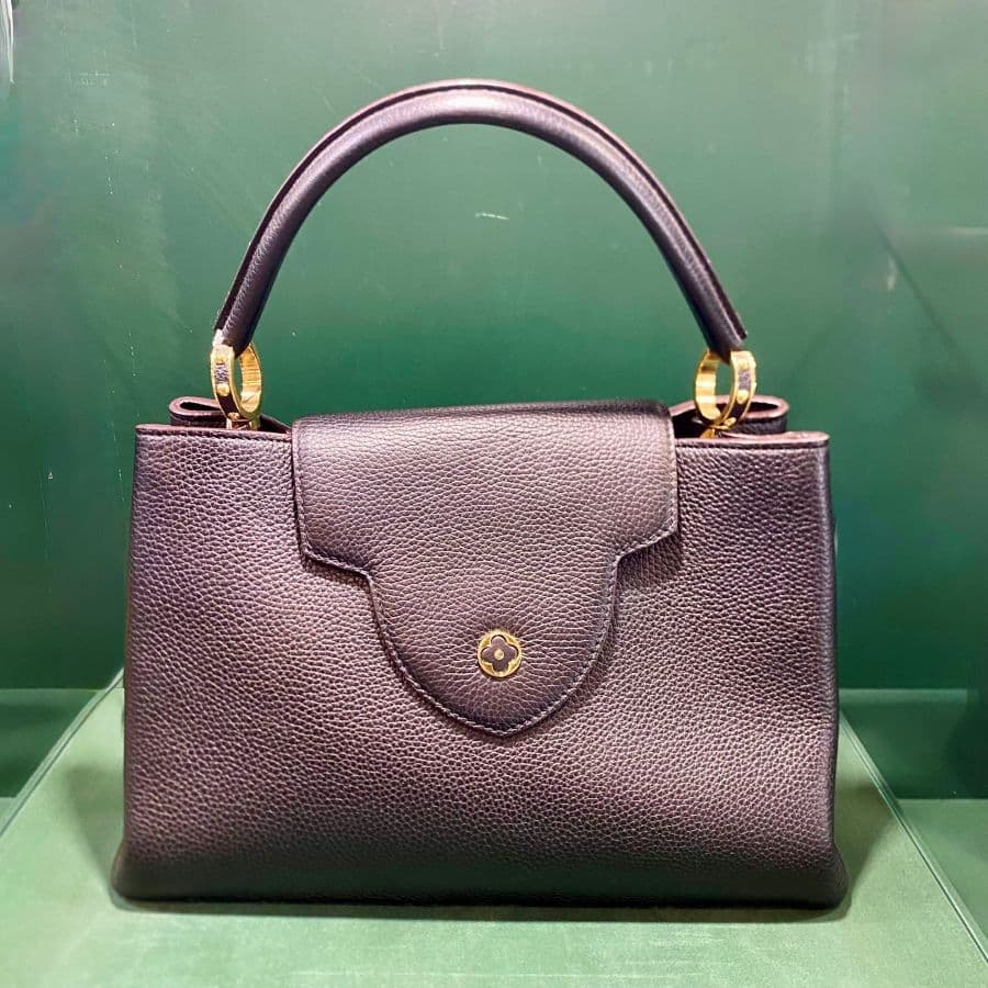 Borsa Louis Vuitton Capucines MM in Pelle Taurillon