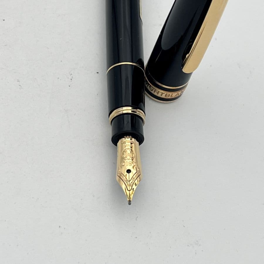 Montblanc Meisterstück Mozart Penna Stilografica Edizione Speciale in Resina Nera e Dettagli Dorati - Full Set NOS