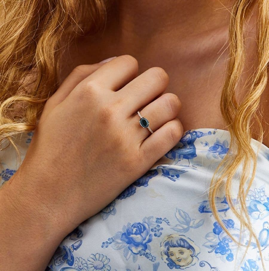 Anello "Dancing Azure" in Oro 18kt, Diamanti e Topazio London Blu (Medio)