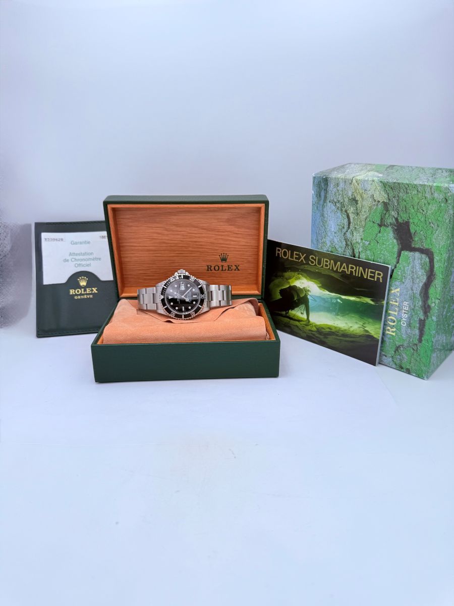 Rolex Submariner Date 16610