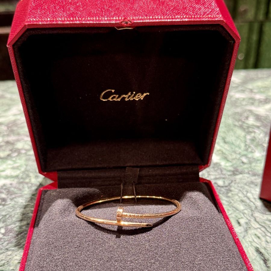 Cartier Bracciale Juste un Clou, modello piccolo, in oro giallo 18 carati